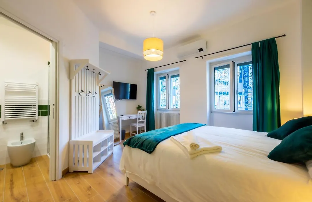 Bed & Breakfast Across The Room-1